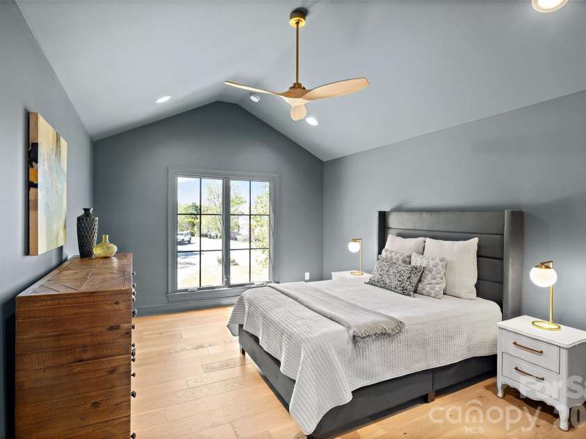 20107 Bascom Ridge Drive, Cornelius, NC 28031.  MLS# CAR4367036, YatesRealty ID 28058. 