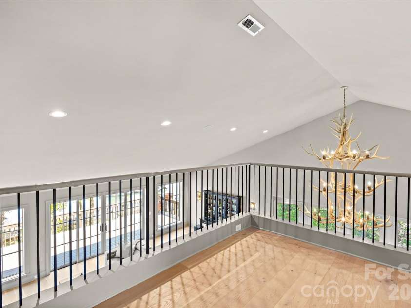 20107 Bascom Ridge Drive, Cornelius, NC 28031.  MLS# CAR4367036, YatesRealty ID 28058. 