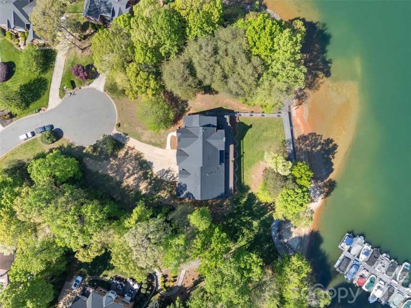 20107 Bascom Ridge Drive, Cornelius, NC 28031.  MLS# CAR4367036, YatesRealty ID 28058. 