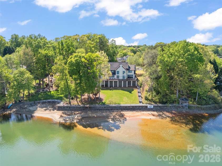 20107 Bascom Ridge Drive, Cornelius, NC 28031.  MLS# CAR4367036, YatesRealty ID 28058. 