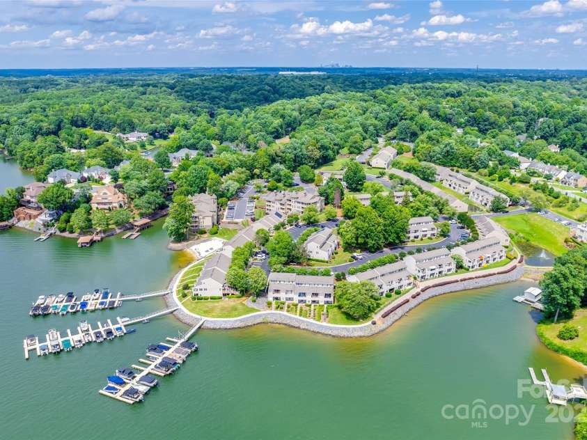 14053 Queens Harbor Road, Charlotte, NC 28278.  MLS# CAR4269492, YatesRealty ID 28059. 