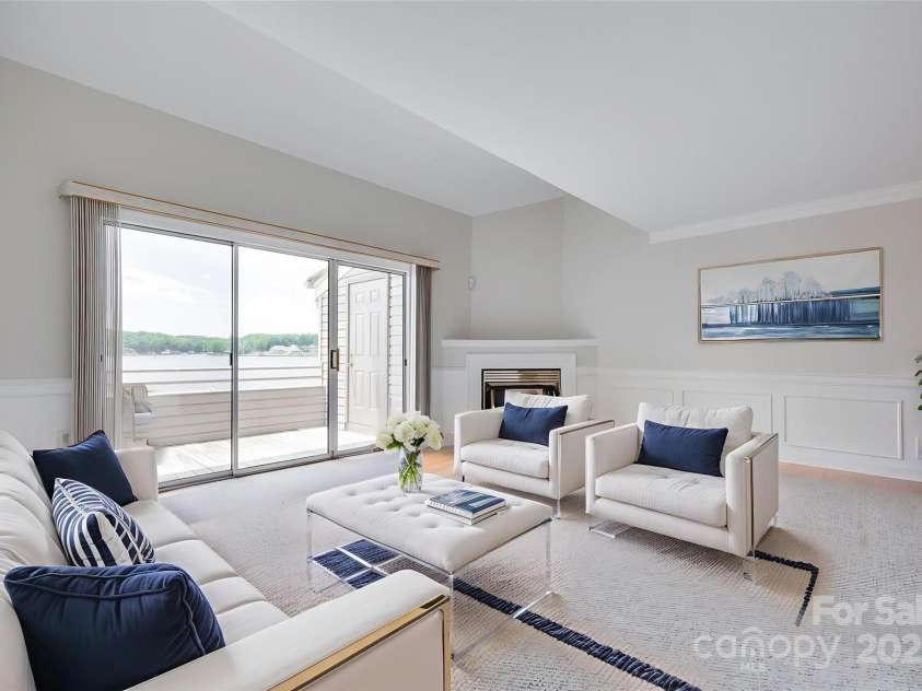 14053 Queens Harbor Road, Charlotte, NC 28278.  MLS# CAR4269492, YatesRealty ID 28059. 