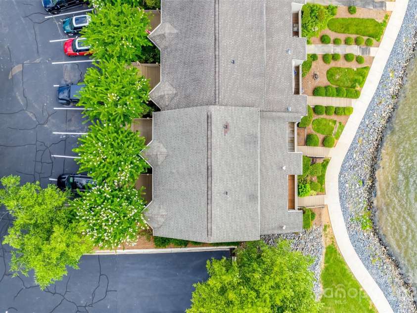 14053 Queens Harbor Road, Charlotte, NC 28278.  MLS# CAR4269492, YatesRealty ID 28059. 