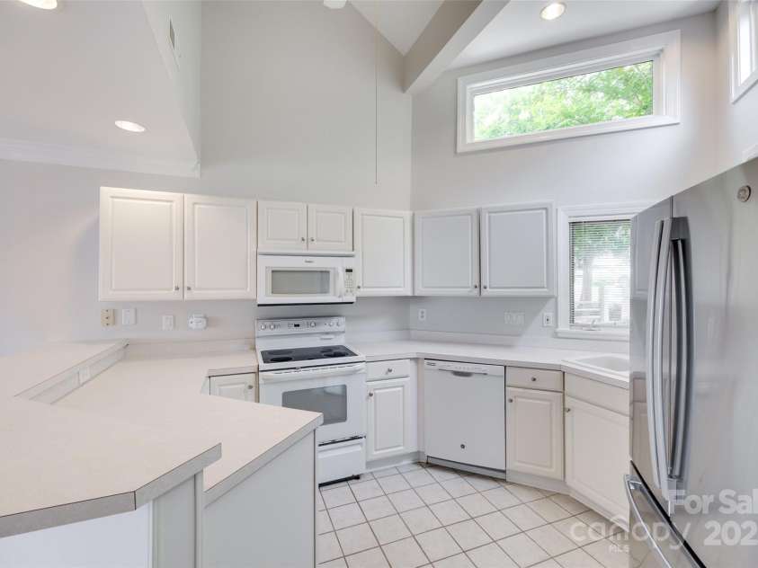 14053 Queens Harbor Road, Charlotte, NC 28278.  MLS# CAR4269492, YatesRealty ID 28059. 