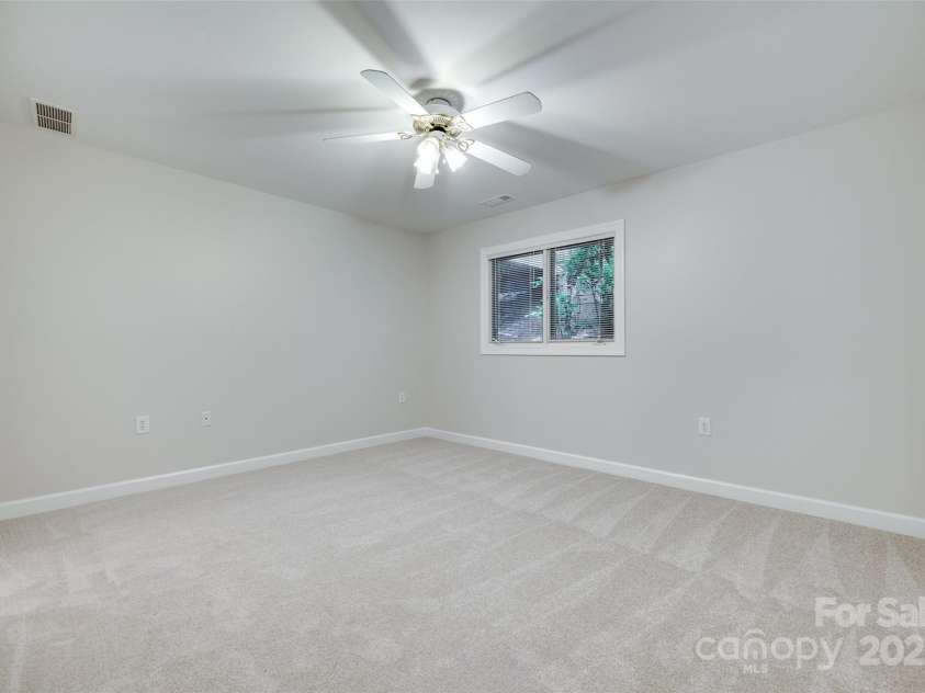 14053 Queens Harbor Road, Charlotte, NC 28278.  MLS# CAR4269492, YatesRealty ID 28059. 