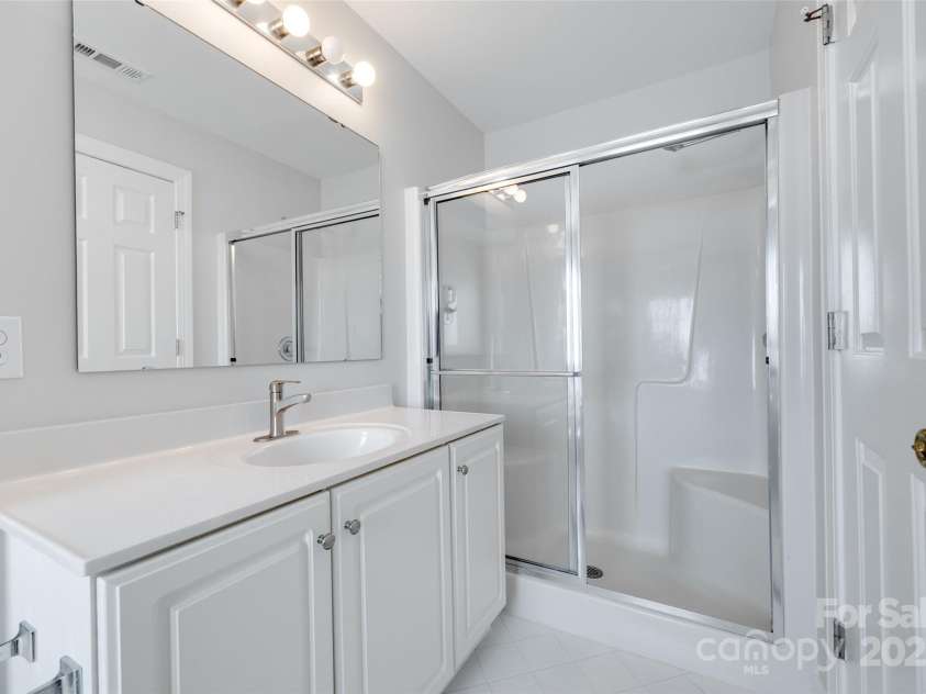 14053 Queens Harbor Road, Charlotte, NC 28278.  MLS# CAR4269492, YatesRealty ID 28059. 