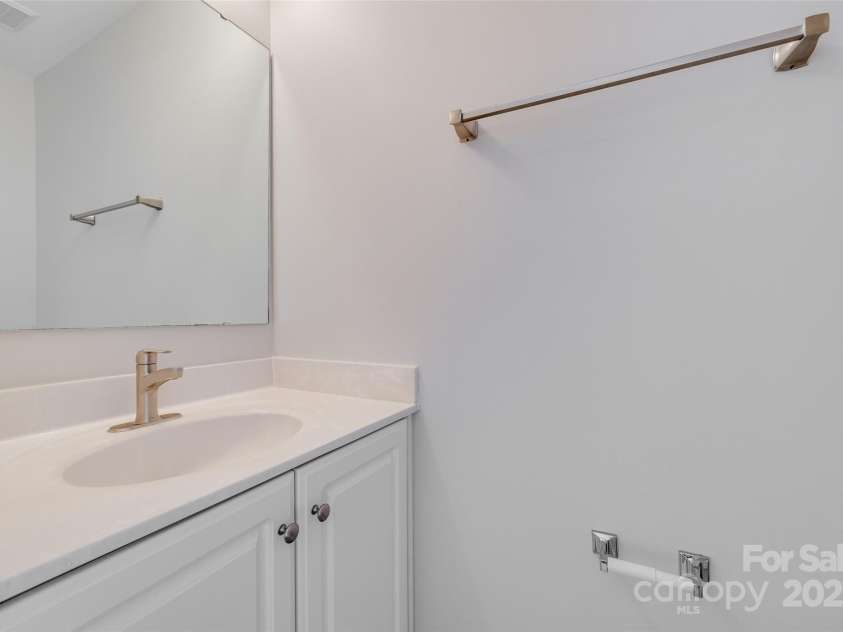 14053 Queens Harbor Road, Charlotte, NC 28278.  MLS# CAR4269492, YatesRealty ID 28059. 