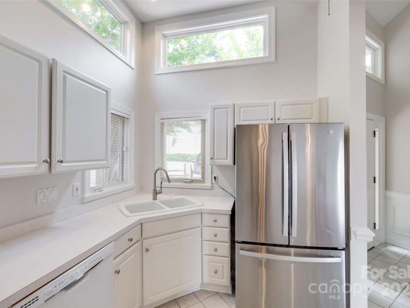 14053 Queens Harbor Road, Charlotte, NC 28278.  MLS# CAR4269492, YatesRealty ID 28059. 