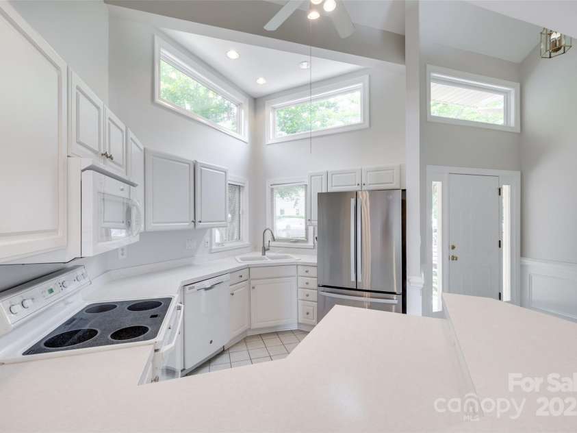 14053 Queens Harbor Road, Charlotte, NC 28278.  MLS# CAR4269492, YatesRealty ID 28059. 