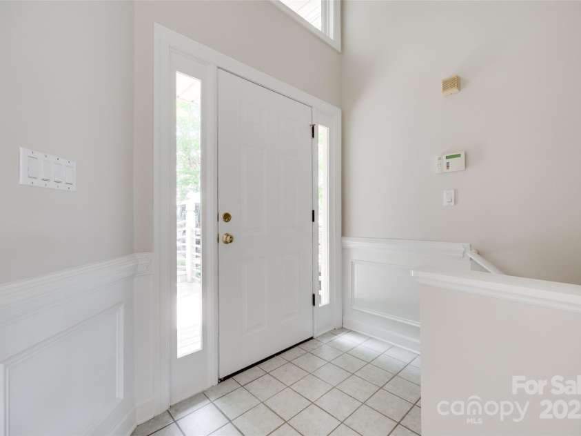 14053 Queens Harbor Road, Charlotte, NC 28278.  MLS# CAR4269492, YatesRealty ID 28059. 