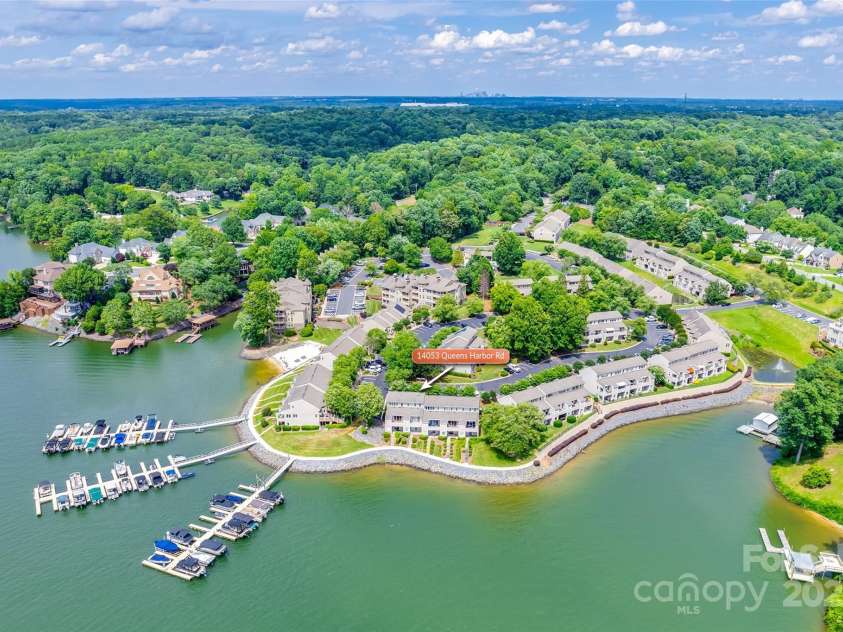 14053 Queens Harbor Road, Charlotte, NC 28278.  MLS# CAR4269492, YatesRealty ID 28059. 