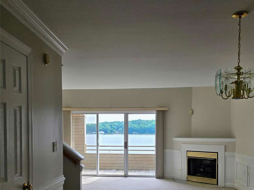 14053 Queens Harbor Road, Charlotte, NC 28278.  MLS# CAR4269492, YatesRealty ID 28059. 