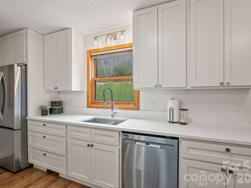 11014 NC 80 Highway, Burnsville, NC 28714.  MLS# CAR4352232, YatesRealty ID 2806. Kitchen
