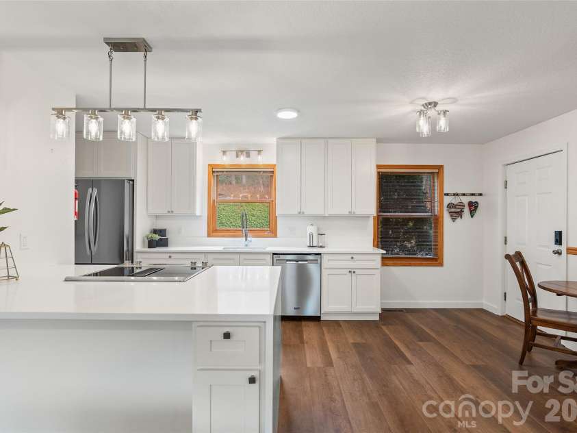 11014 NC 80 Highway, Burnsville, NC 28714.  MLS# CAR4352232, YatesRealty ID 2806. Penisula with eat-in