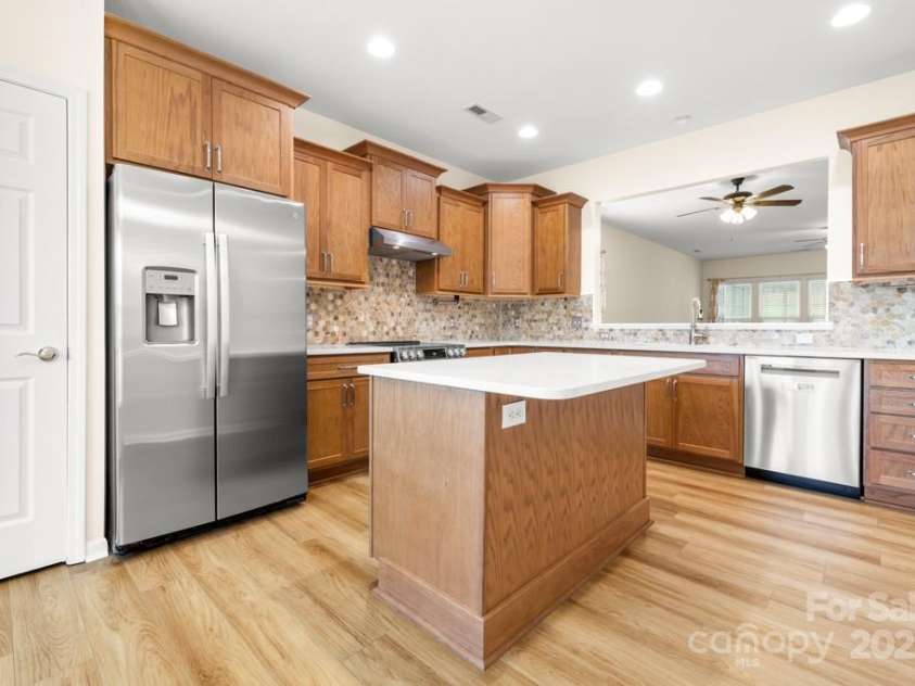 20135 Dovekie Lane, Fort Mill, SC 29707.  MLS# CAR4247031, YatesRealty ID 2806. 