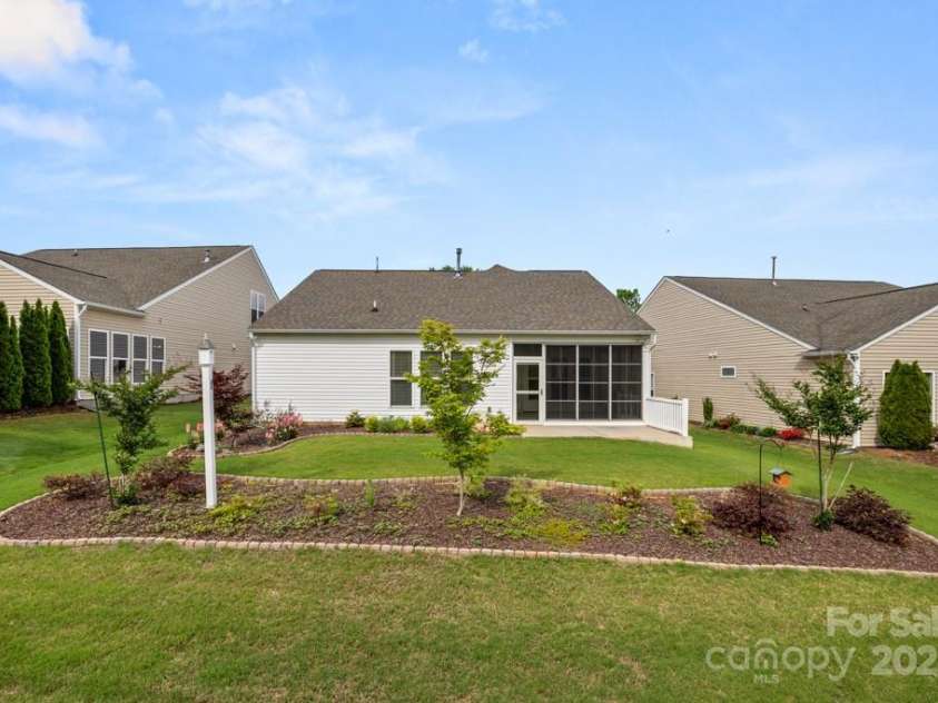 20135 Dovekie Lane, Fort Mill, SC 29707.  MLS# CAR4247031, YatesRealty ID 2806. 