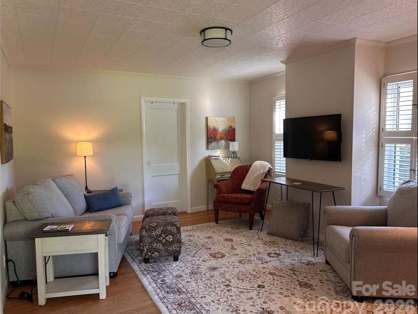 21 Byrd Lane, Brevard, NC 28712.  MLS# CAR4389839, YatesRealty ID 28061. 