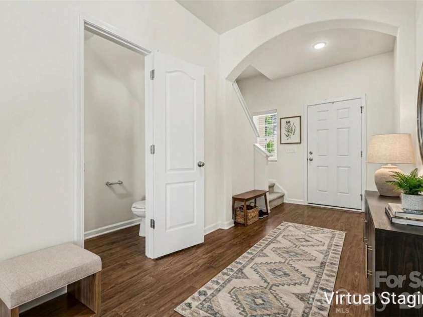 6414 Jerimoth Drive, Charlotte, NC 28215.  MLS# CAR4375180, YatesRealty ID 28062. 