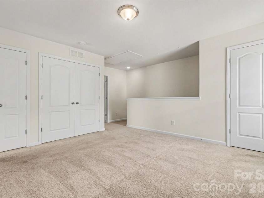 6414 Jerimoth Drive, Charlotte, NC 28215.  MLS# CAR4375180, YatesRealty ID 28062. 