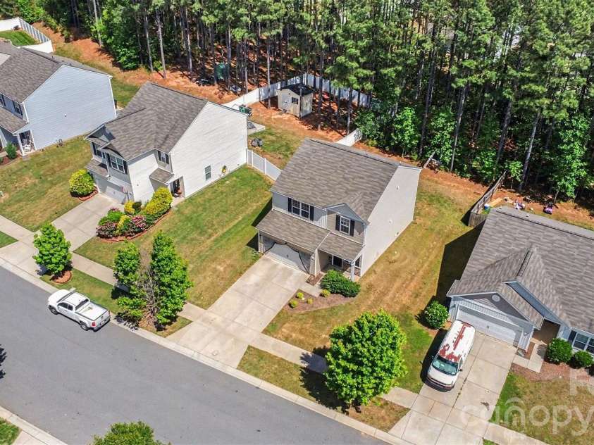 6414 Jerimoth Drive, Charlotte, NC 28215.  MLS# CAR4375180, YatesRealty ID 28062. 