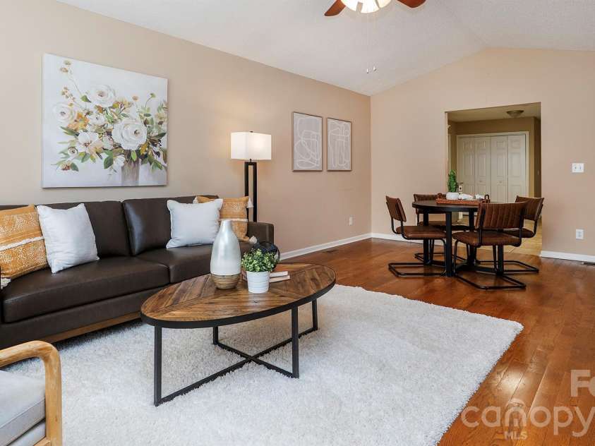 609 Forest Ridge Road, Kannapolis, NC 28083.  MLS# CAR4389499, YatesRealty ID 28064. 