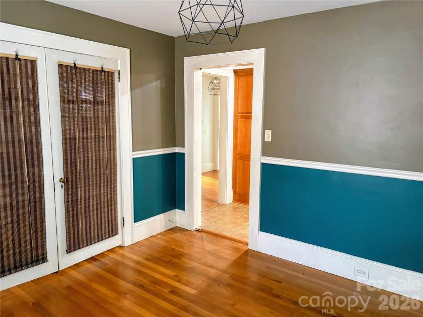 416 Race Street, Statesville, NC 28677.  MLS# CAR4359159, YatesRealty ID 28065. 