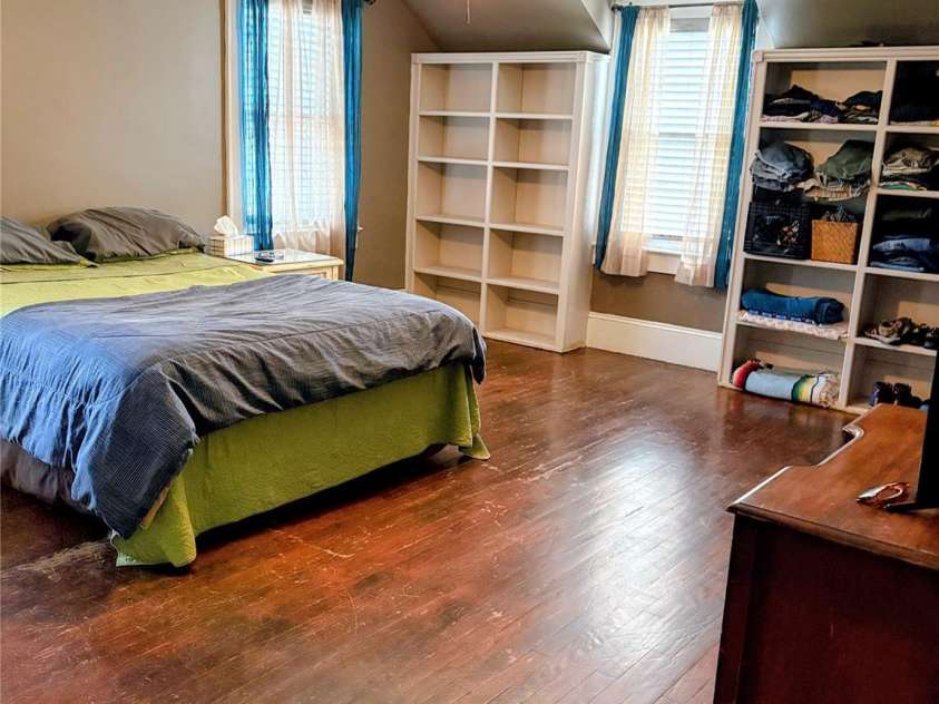 416 Race Street, Statesville, NC 28677.  MLS# CAR4359159, YatesRealty ID 28065. 