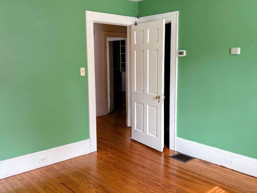 416 Race Street, Statesville, NC 28677.  MLS# CAR4359159, YatesRealty ID 28065. 