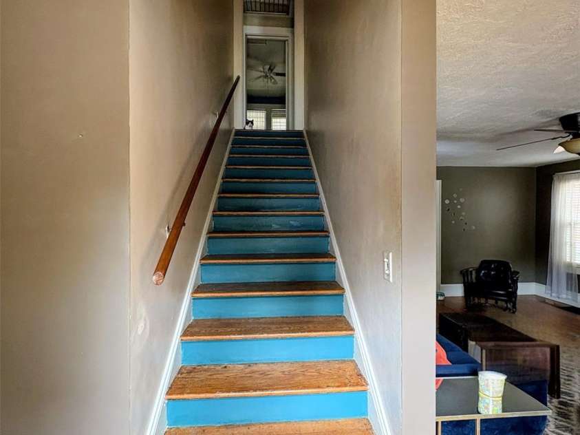 416 Race Street, Statesville, NC 28677.  MLS# CAR4359159, YatesRealty ID 28065. 