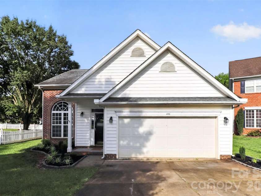 1194 Tufton Place, Concord, NC 28027.  MLS# CAR4386045, YatesRealty ID 28066. 