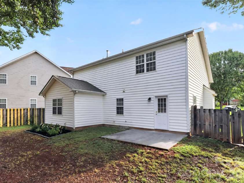 1194 Tufton Place, Concord, NC 28027.  MLS# CAR4386045, YatesRealty ID 28066. 