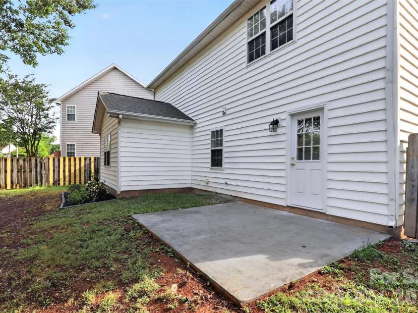1194 Tufton Place, Concord, NC 28027.  MLS# CAR4386045, YatesRealty ID 28066. 