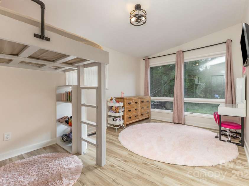 747 Saint Michaels Lane, Gastonia, NC 28052.  MLS# CAR4267169, YatesRealty ID 28066. Bedroom 4