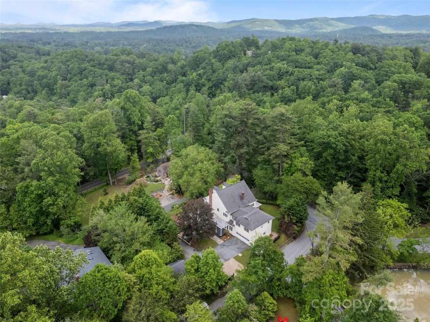 100 Poplar Spring Trail, Hendersonville, NC 28739.  MLS# CAR4251710, YatesRealty ID 28067. Ariel