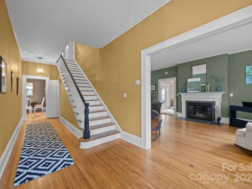 100 Poplar Spring Trail, Hendersonville, NC 28739.  MLS# CAR4251710, YatesRealty ID 28067. Foyer