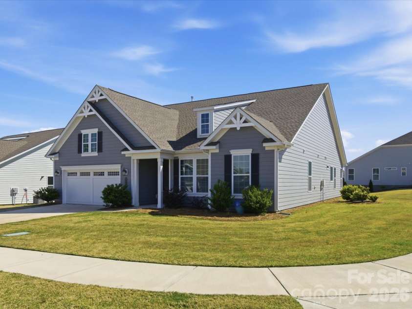 7004 Treetop Court, York, SC 29745.  MLS# CAR4365788, YatesRealty ID 28067. 