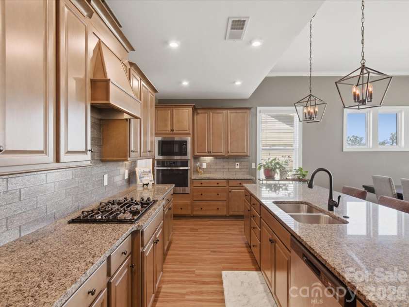 7004 Treetop Court, York, SC 29745.  MLS# CAR4365788, YatesRealty ID 28067. 