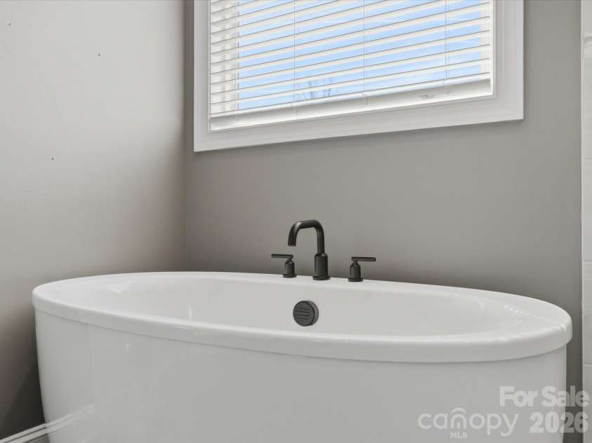 7004 Treetop Court, York, SC 29745.  MLS# CAR4365788, YatesRealty ID 28067. 