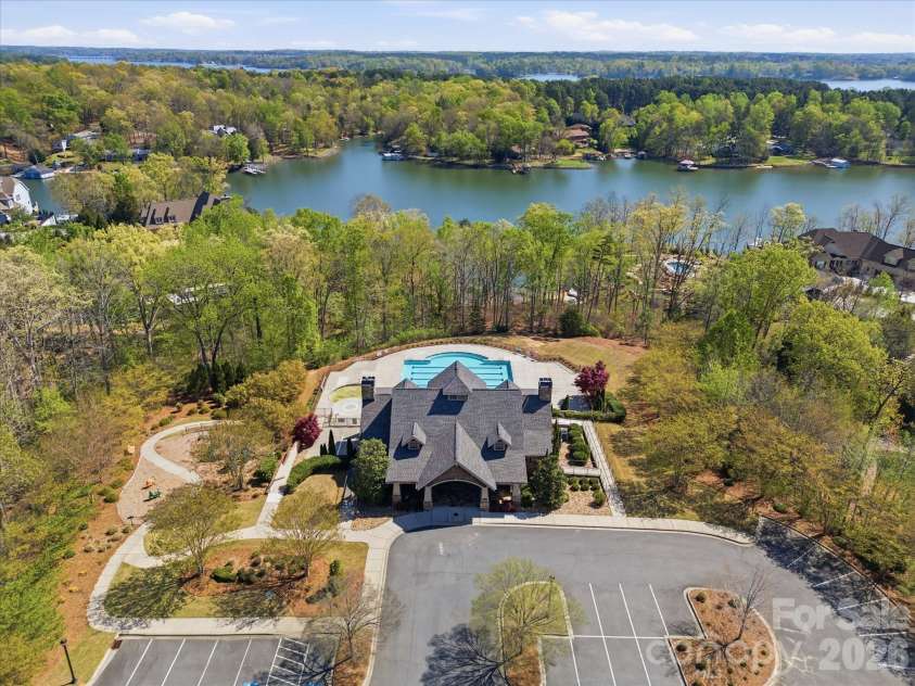 7004 Treetop Court, York, SC 29745.  MLS# CAR4365788, YatesRealty ID 28067. 