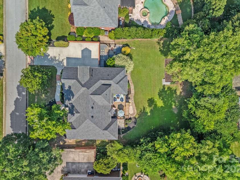 343 Gringley Hill Road, Fort Mill, SC 29708.  MLS# CAR4274138, YatesRealty ID 28068. 