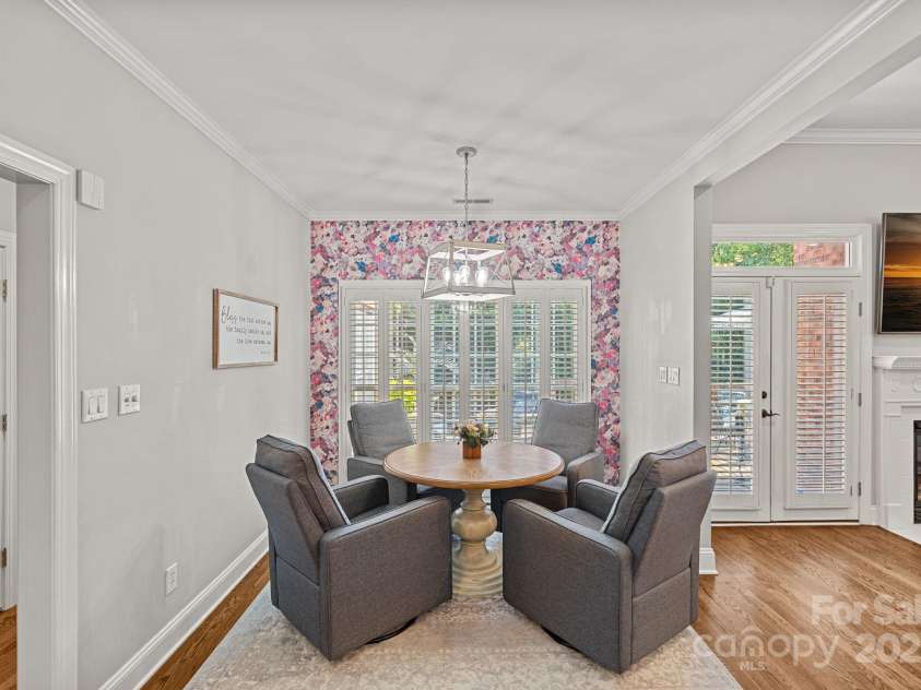 343 Gringley Hill Road, Fort Mill, SC 29708.  MLS# CAR4274138, YatesRealty ID 28068. Breakfast Room