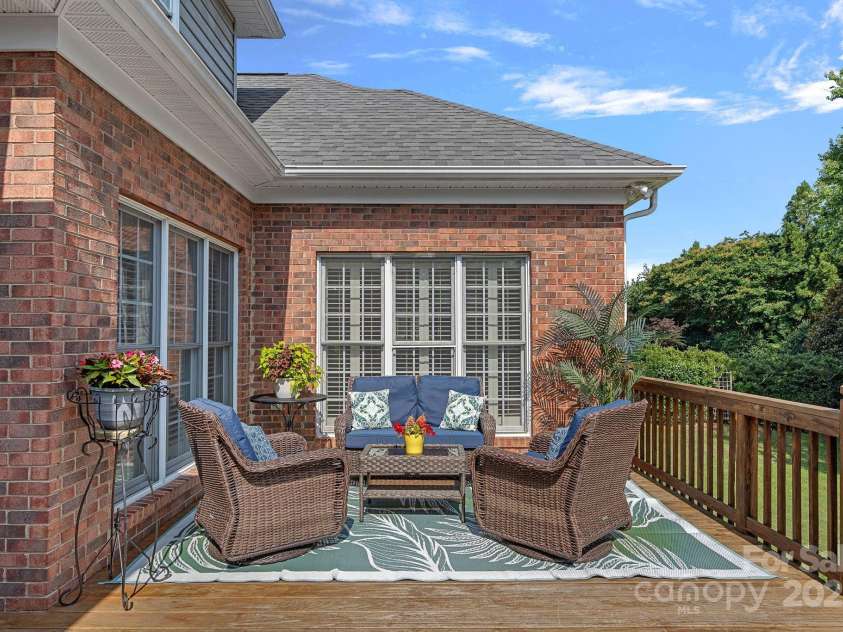 343 Gringley Hill Road, Fort Mill, SC 29708.  MLS# CAR4274138, YatesRealty ID 28068. Deck