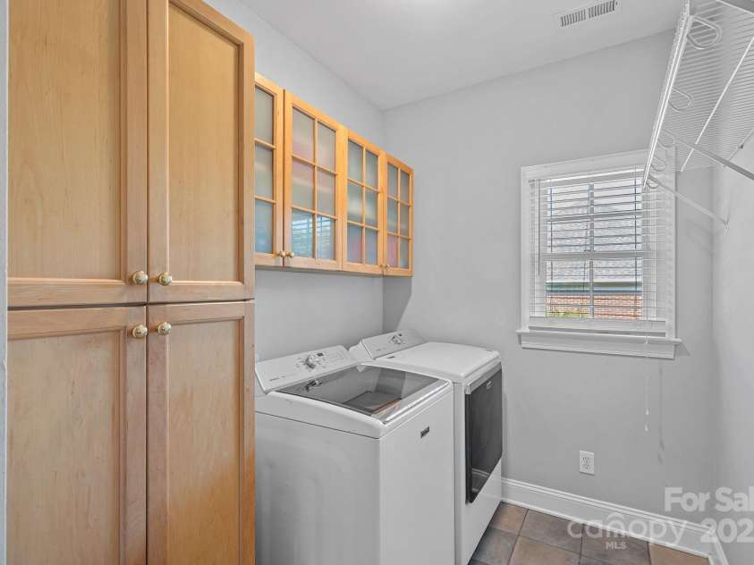 343 Gringley Hill Road, Fort Mill, SC 29708.  MLS# CAR4274138, YatesRealty ID 28068. Laundry Room