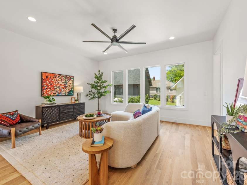 2026 Washington Avenue, Charlotte, NC 28216.  MLS# CAR4378553, YatesRealty ID 28069. 