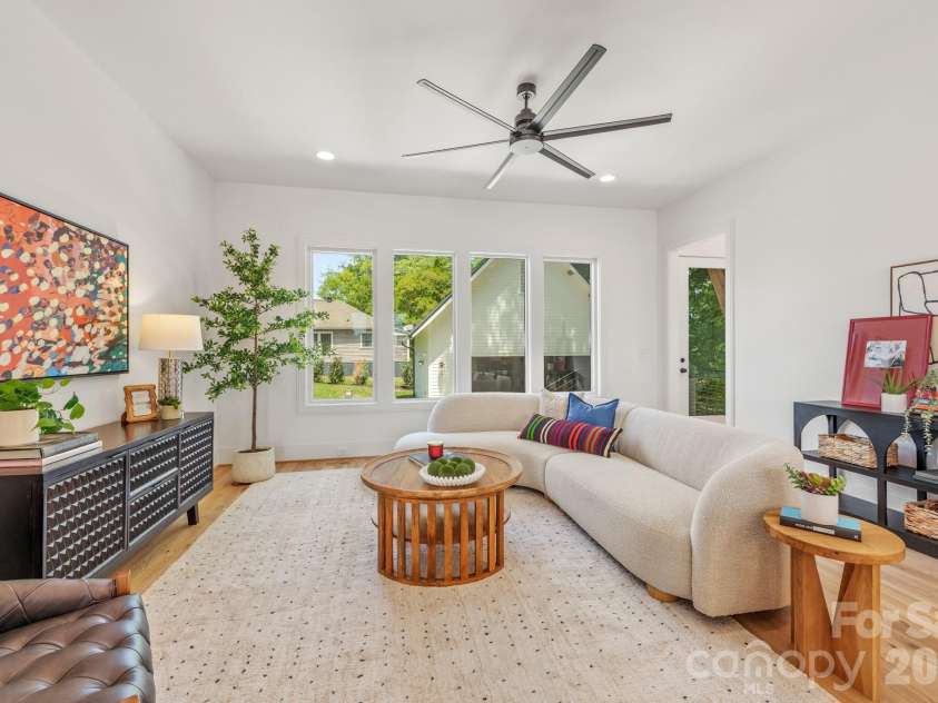 2026 Washington Avenue, Charlotte, NC 28216.  MLS# CAR4378553, YatesRealty ID 28069. 