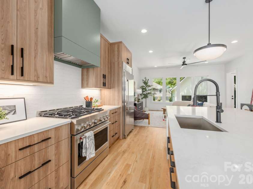 2026 Washington Avenue, Charlotte, NC 28216.  MLS# CAR4378553, YatesRealty ID 28069. 
