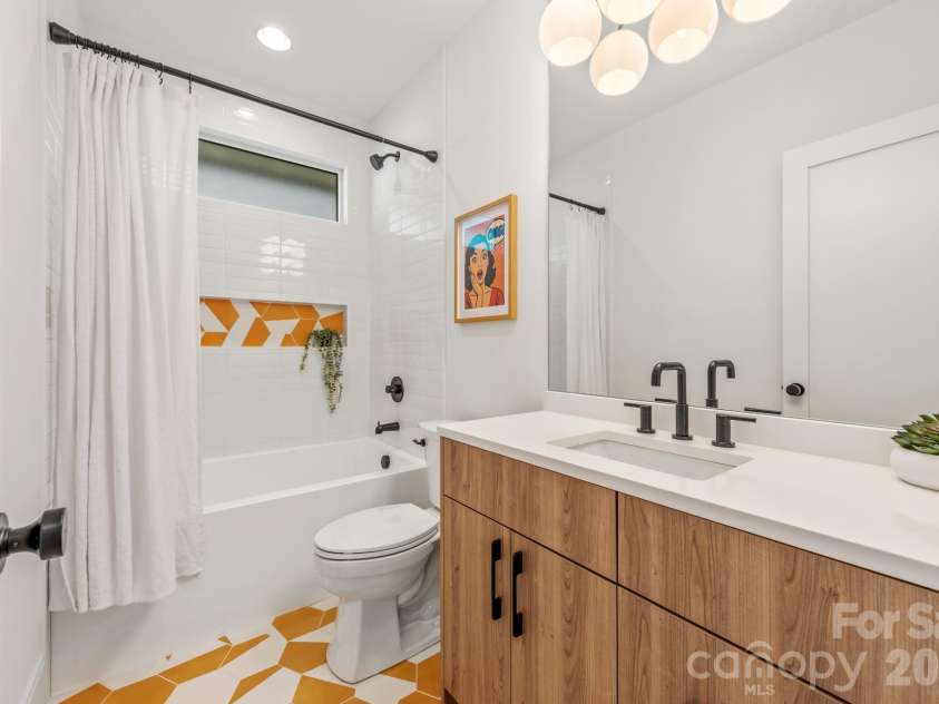 2026 Washington Avenue, Charlotte, NC 28216.  MLS# CAR4378553, YatesRealty ID 28069. 