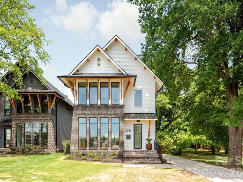 2026 Washington Avenue, Charlotte, NC 28216.  MLS# CAR4378553, YatesRealty ID 28069. 