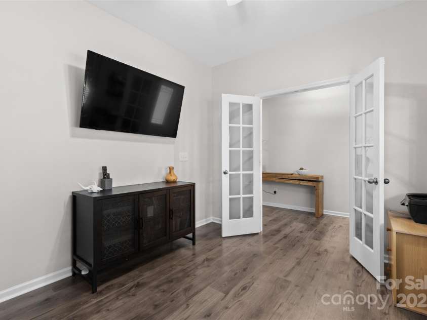 2042 Newport Drive, Fort Mill, SC 29707.  MLS# CAR4257730, YatesRealty ID 28069. Tons of light!