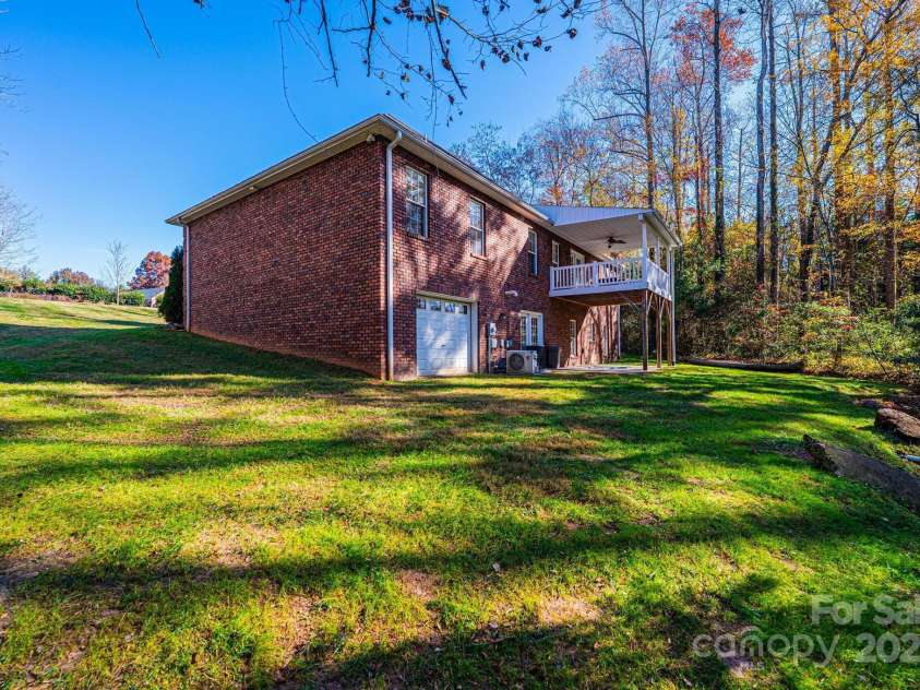 1436 20th Avenue Place, Hickory, NC 28601.  MLS# CAR4324813, YatesRealty ID 2807. 